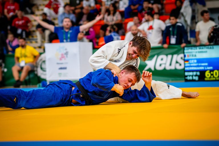 Photo : Combat du judoka Mathias Leprize aux Championnats d’Europe universitaires 2025 @EUSA